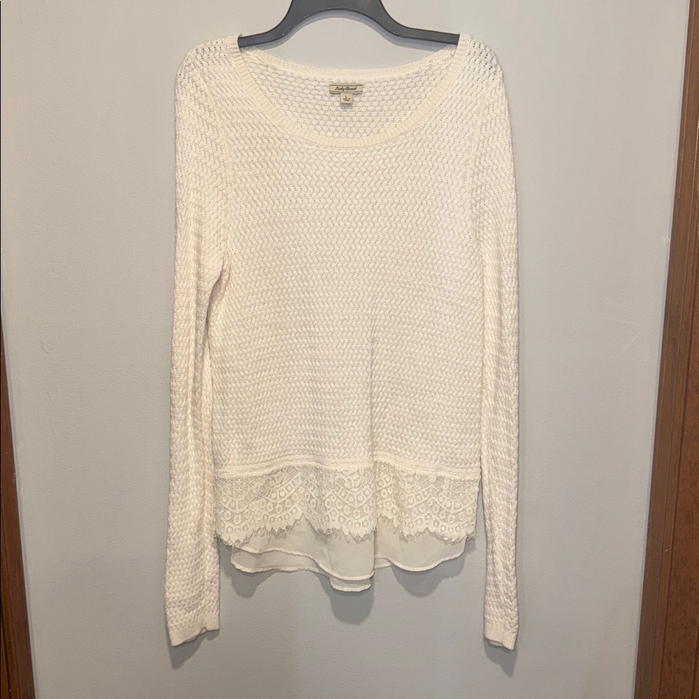 Lucky Brand Like New L Lightweight White Knit Sweater With Lacy Accent Bottom.